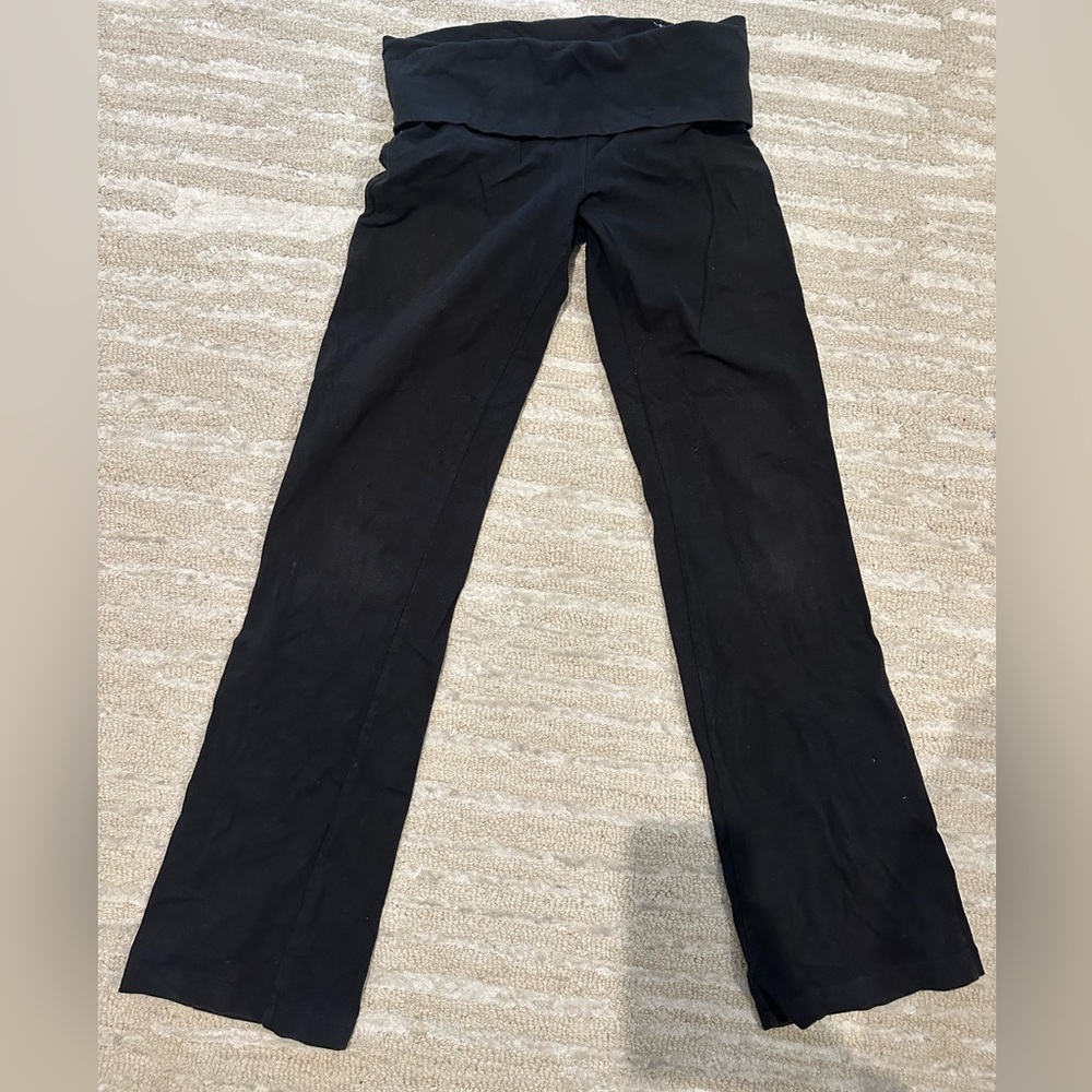 Black Victoria’s Secret Yoga Pants